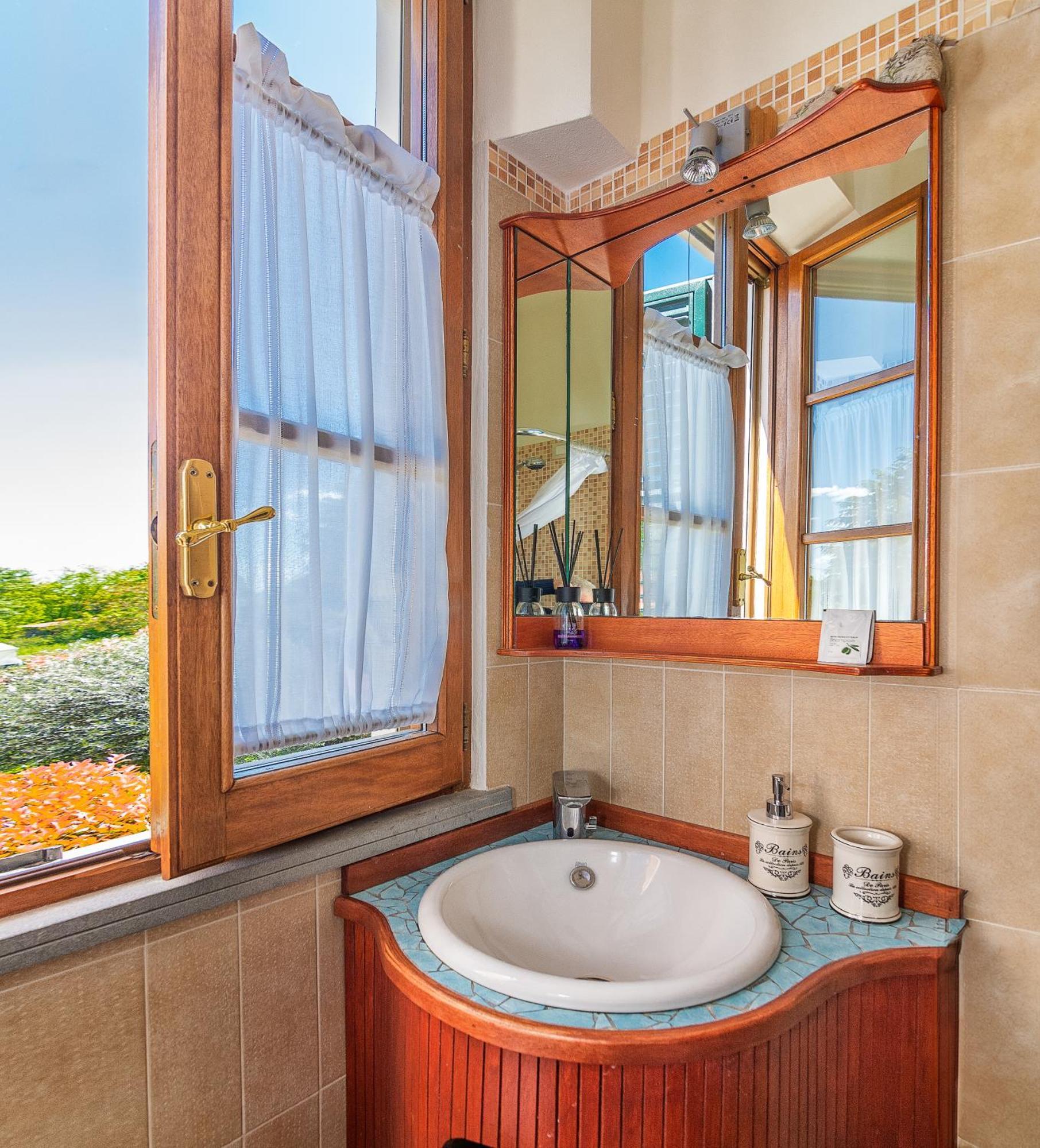 B&B Il Giardino Dei Poeti And Apartaments Lucca Dış mekan fotoğraf