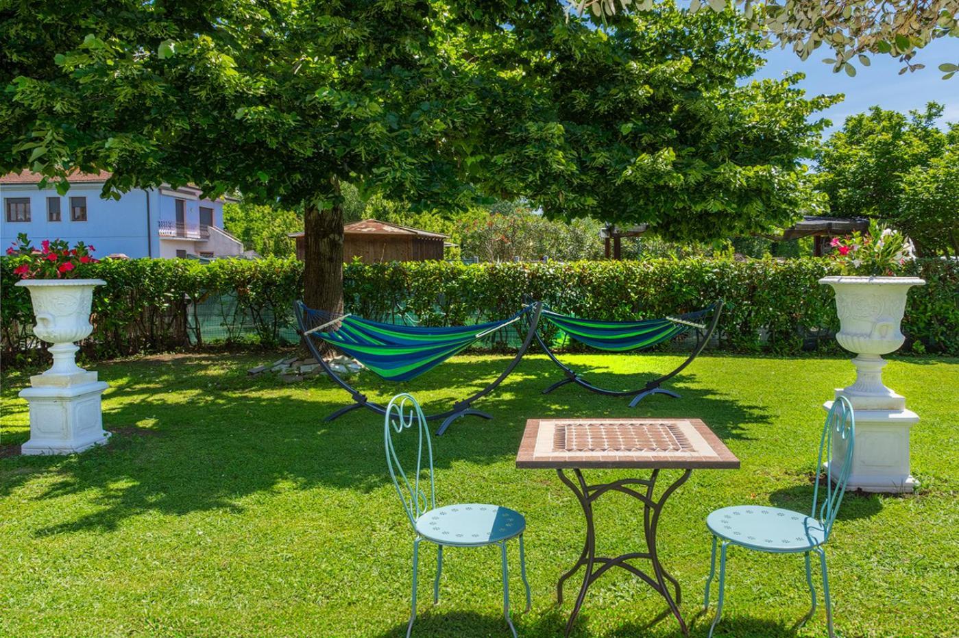 B&B Il Giardino Dei Poeti And Apartaments Lucca Dış mekan fotoğraf
